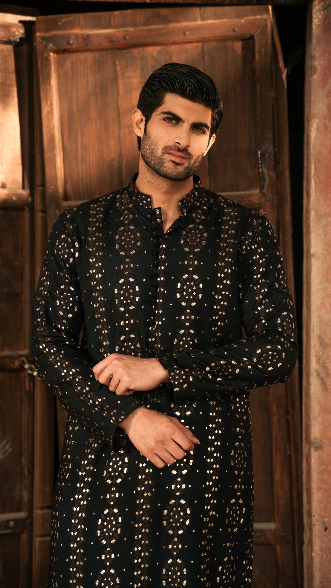 ER 665 Black Desging Kurta Pajama For Men