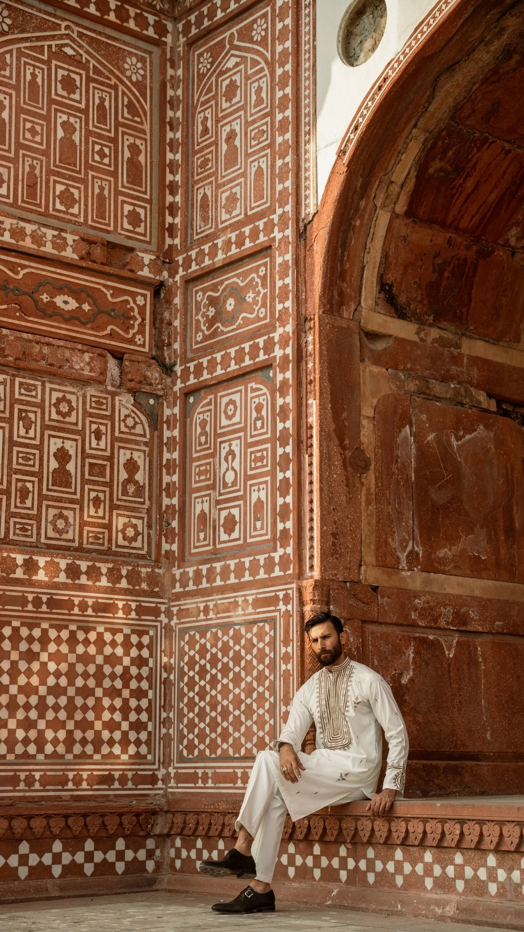CK 734 White Chikankari Kurta For Men And Trouser