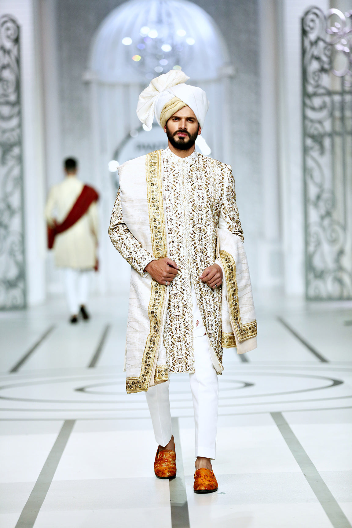 sherwani for groom pakistan